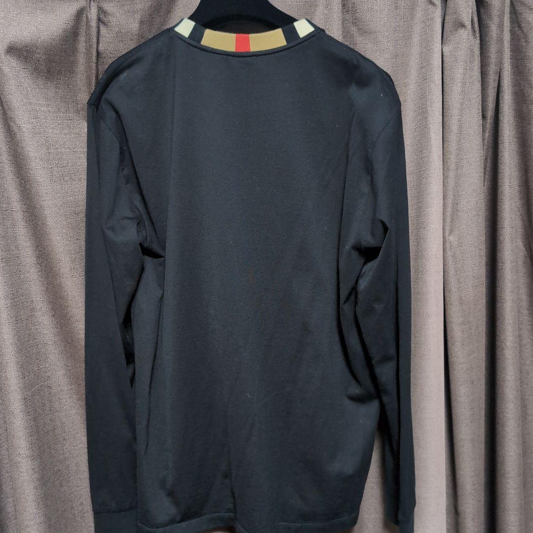 ２２時までこの価格で！BURBERRY 黒 長袖Tシャツ