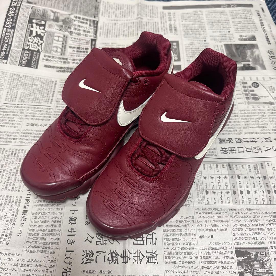 靴 Nike Air max plus Tiempo / red / 25.5