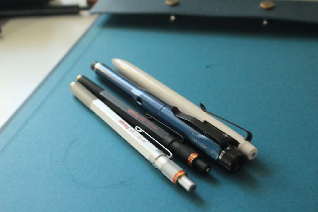 シャーペン　ボールペンまとめ売り