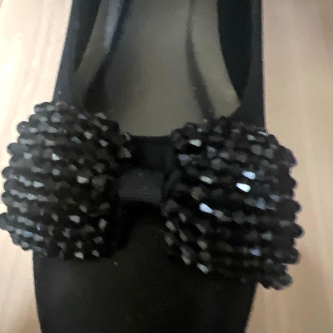 新品未使用　HILLS AVENUE 　リボンビジュー　付の黒パンプス
