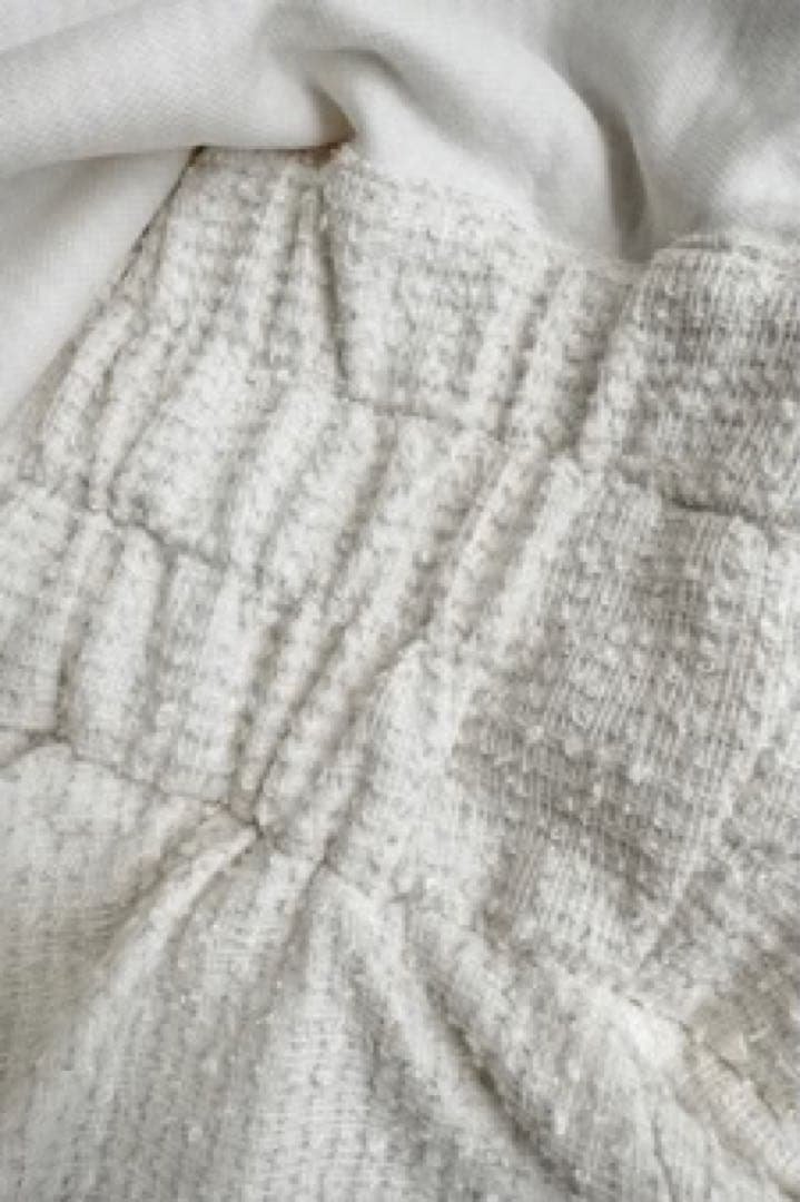 シェリエ　Sheller BLOOM フリルデザイン トップス ホワイトブラック