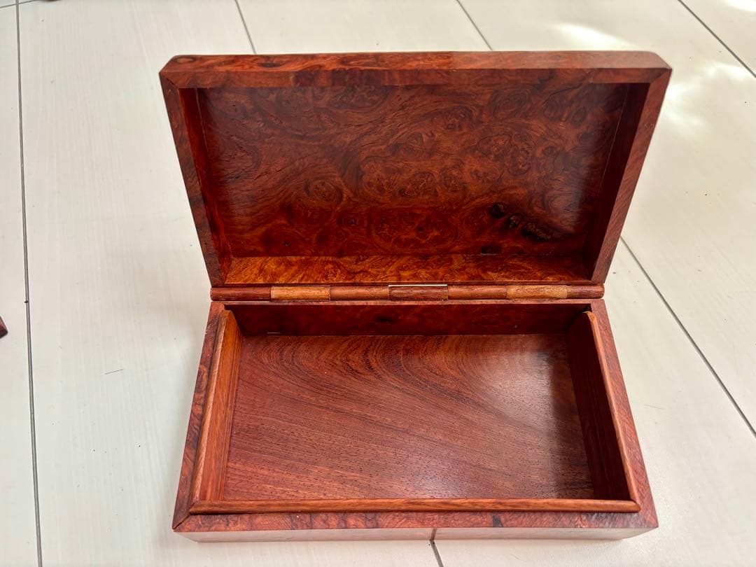 【新品】花梨赤白瘤杢 無垢材 ジュエリーボックス⭐️小物入れ⭐️宝石箱