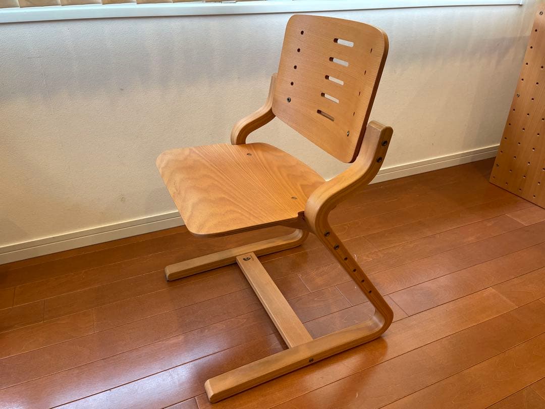 フォルミオ　Formio　椅子 【ちょこ】