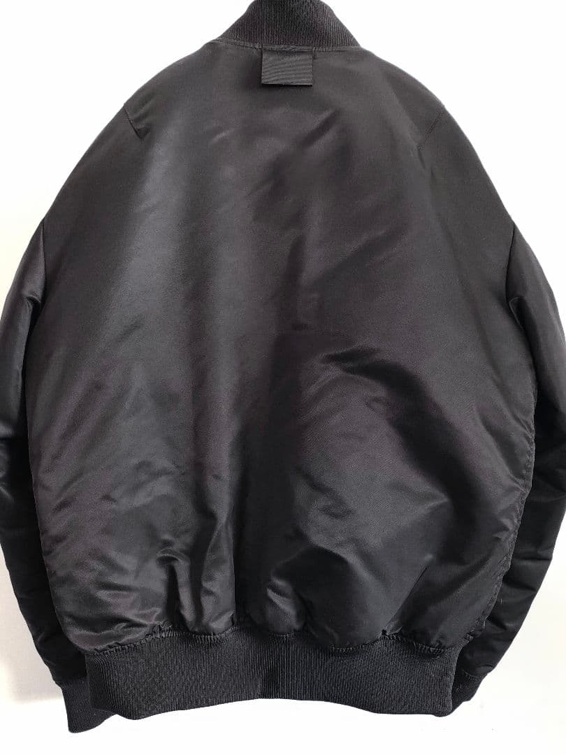 【美品】Uniqlo +J ハイブリッドダウンオーバーサイズMA-1 ブラックM