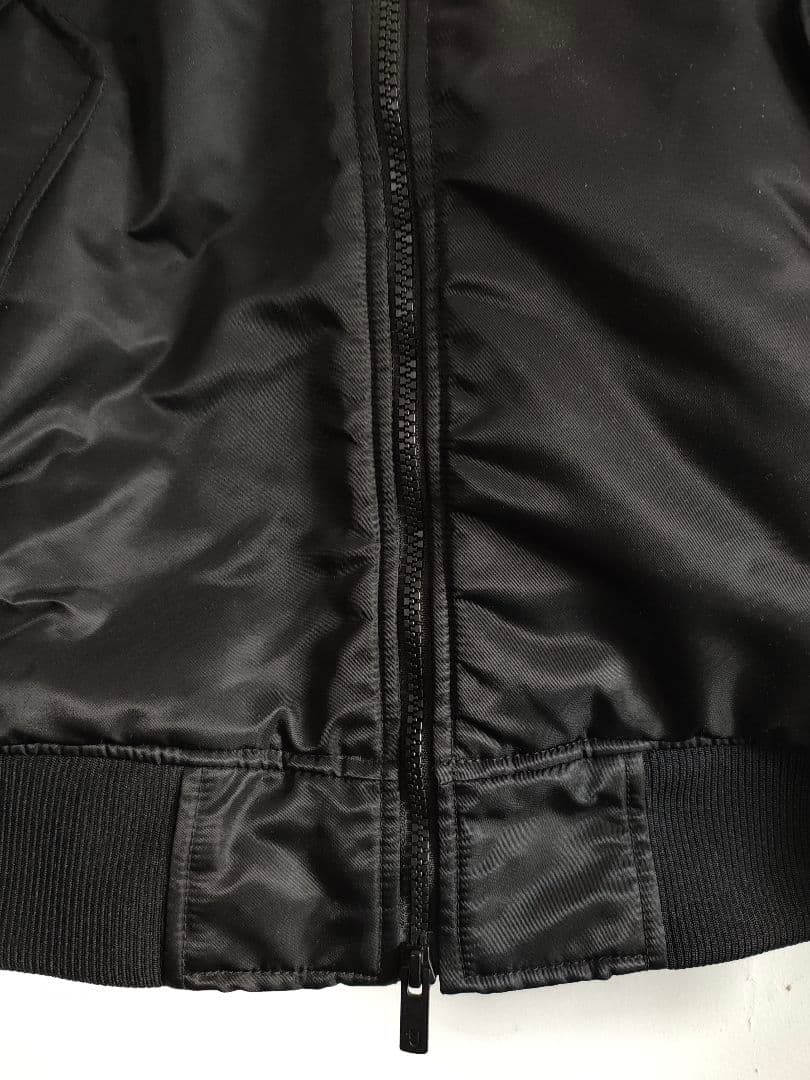 【美品】Uniqlo +J ハイブリッドダウンオーバーサイズMA-1 ブラックM