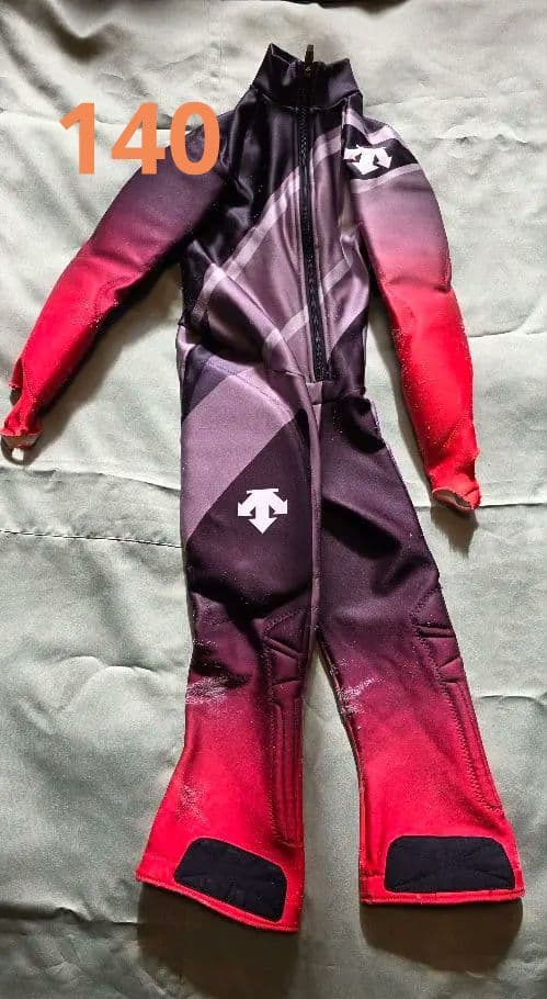DESCENTE　スキーワンピース　140