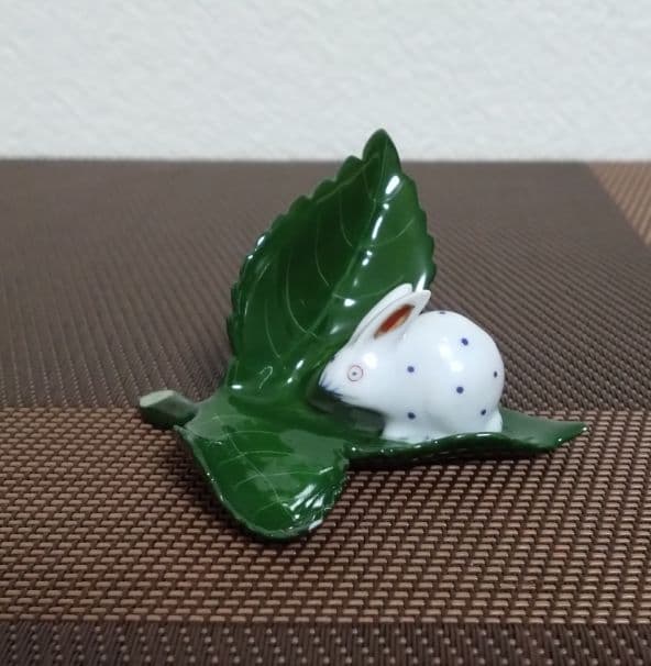 ヘレンド・ファンタジースタンド ウサギ飾り