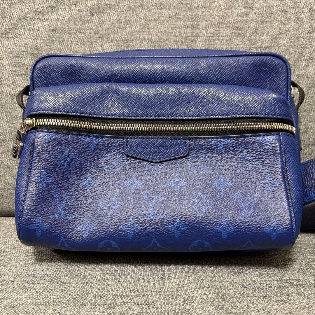 M30242 LOUIS VUITTON タイガラマ アウトドア メッセンジャー