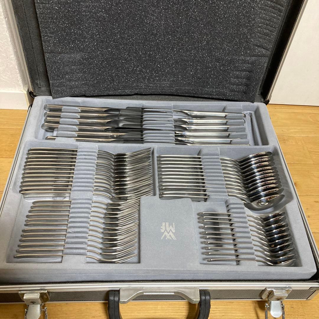 お値下げです❗️WMFカトラリー１２人分！58本セット　アタッシュケース入り