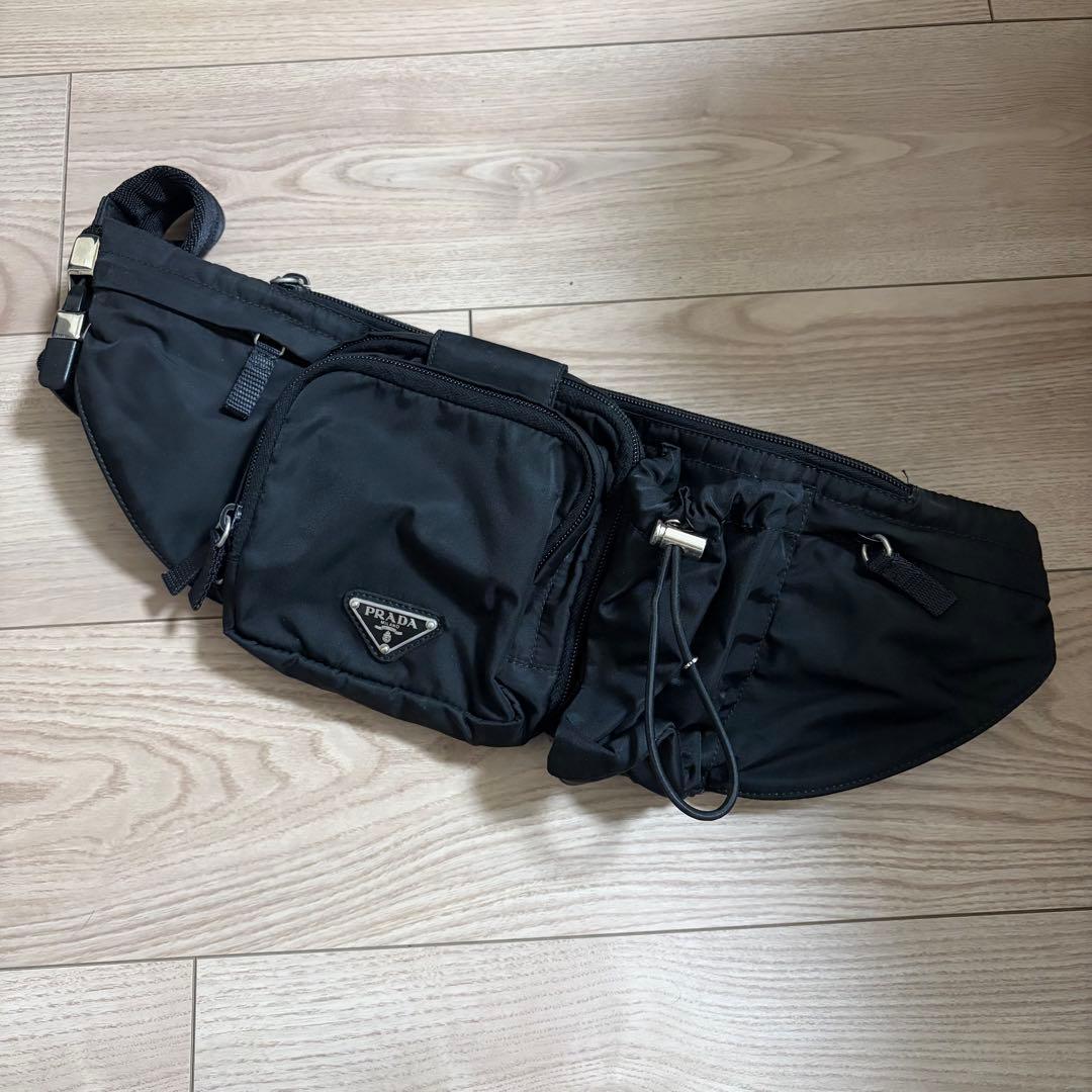 PRADA ブラック ナイロン ボディバッグ ウエストポーチ プラダ