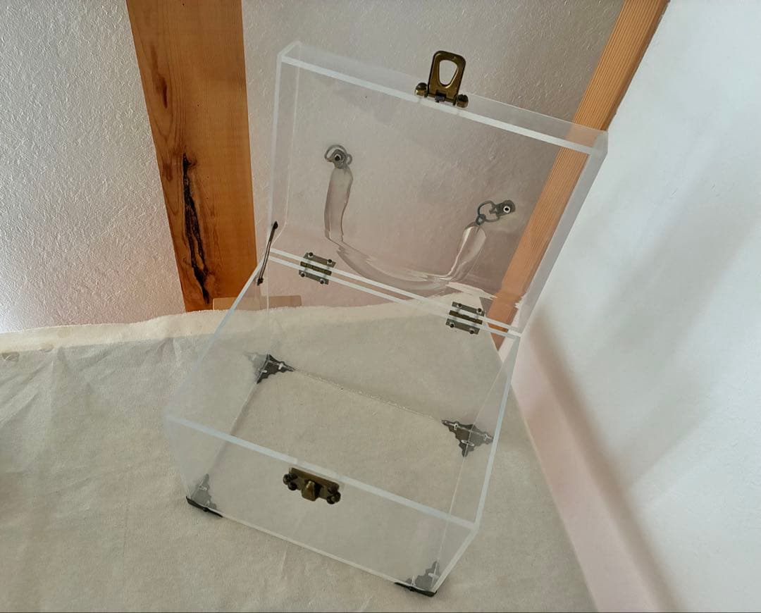 透明アクリルディスプレイケース