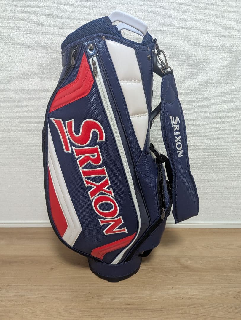 スリクソン　キャディバッグ