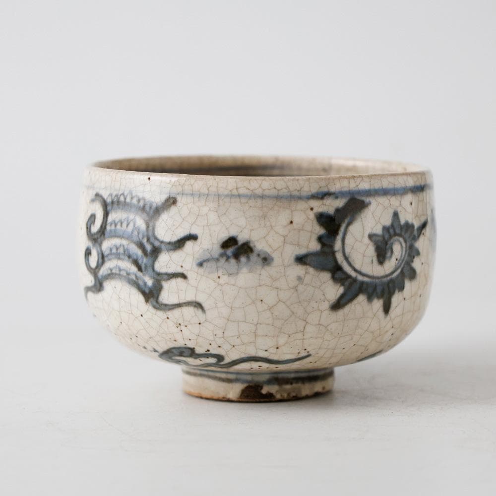 時代物 安南写 染付 花唐草文 茶碗 絞り手 茶道具 抹茶碗