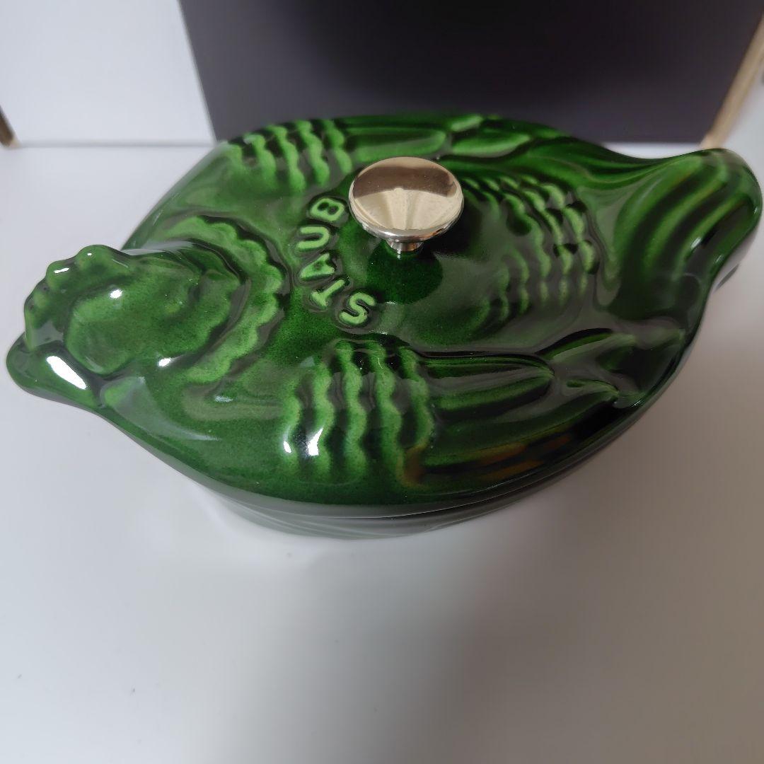 ストウブ　スモールチキンココットバジル➀