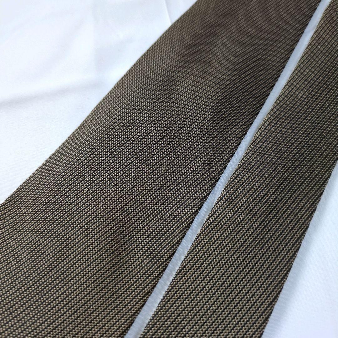 【美品】グッチ ネクタイ ブラウン ブラック 無地 ソリッド【イタリア製】