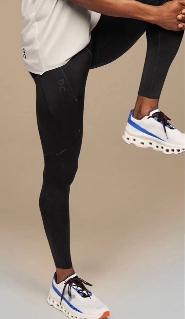 on tights ランニング　レギンス