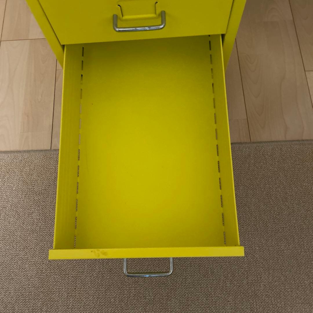 し*い様 IKEA HELMER ヘルメル イエロー金属製6段チェスト