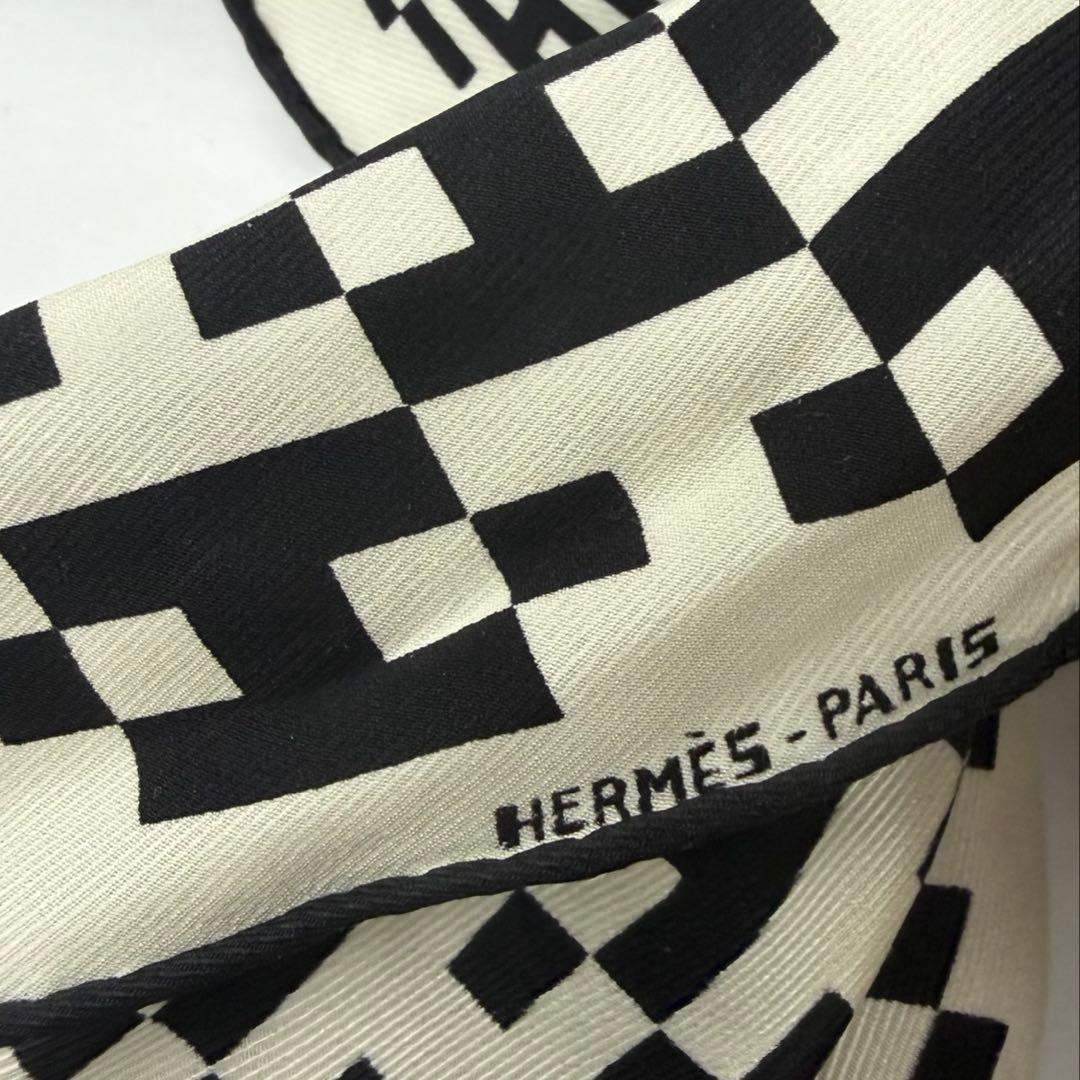 HERMES ロサンジュ　シルクスカーフ　ひし形　Ｈ柄　エルメス　箱付き
