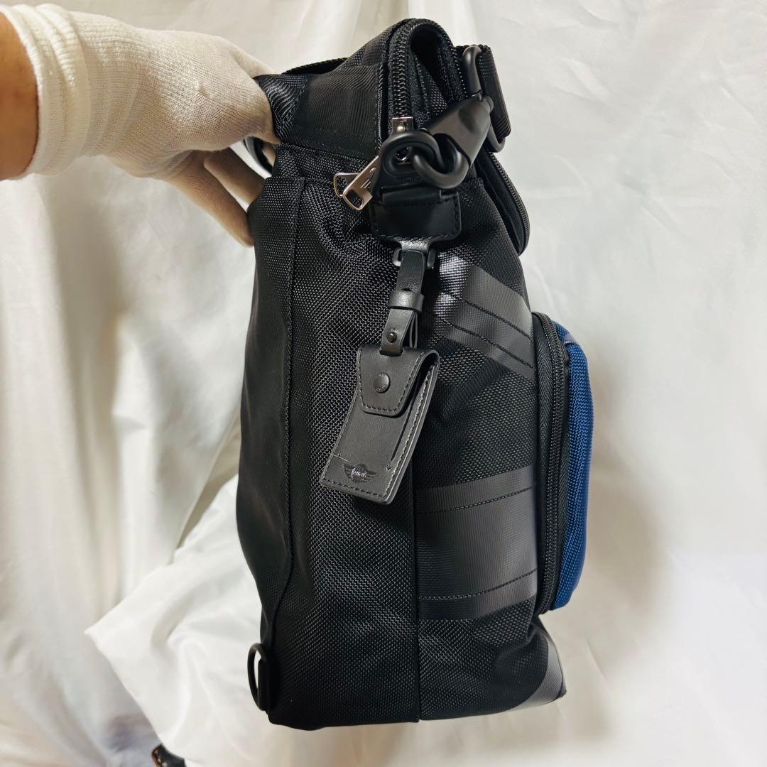 TUMI 68803 DPB『MINI by Tumi』メッセンジャーバッグ