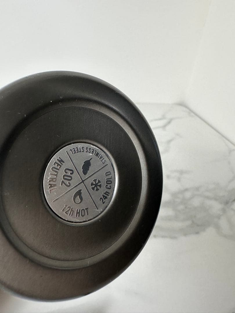 Dior オブリーク柄 ストラップボトル　タンブラー　ボトル