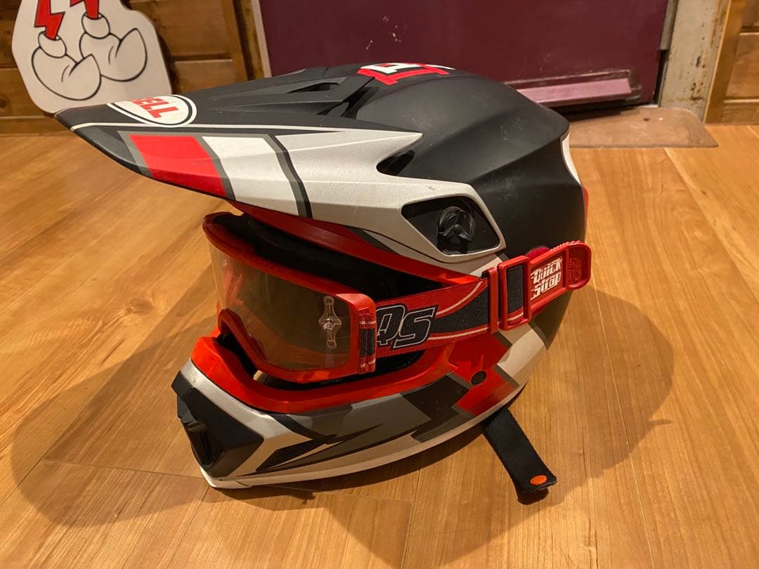 ア*♪様 Bell MX-9 Mips Twitch Replica モトクロス