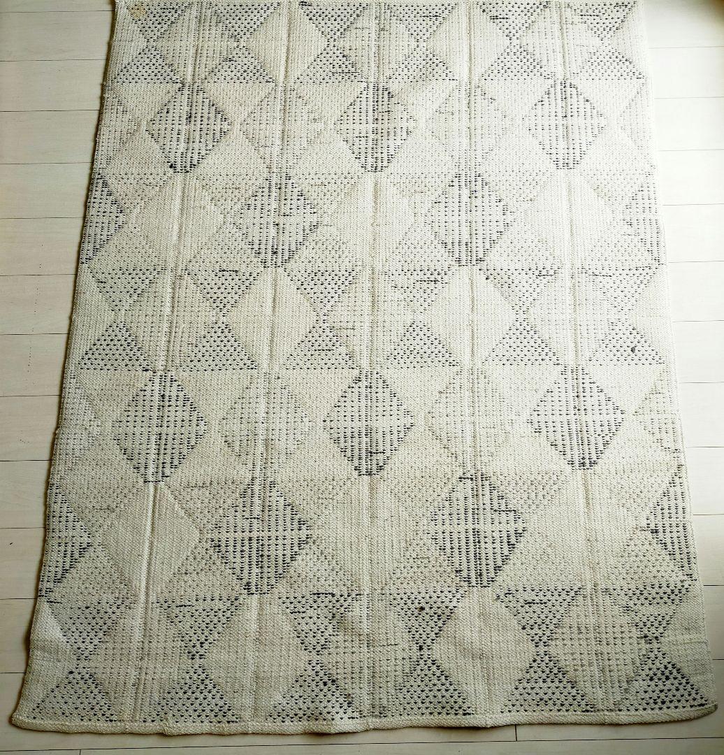 ウニコ　手編み ウールラグ　 北欧モダン シンプルデザイン　カーペット　絨毯