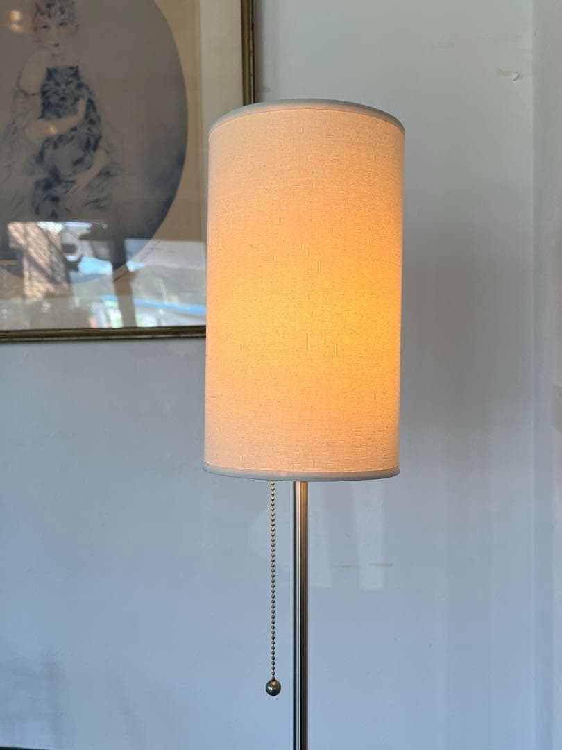 k071 スリムでシンプルなフロアランプ スタンドライト 間接照明 スイッチ