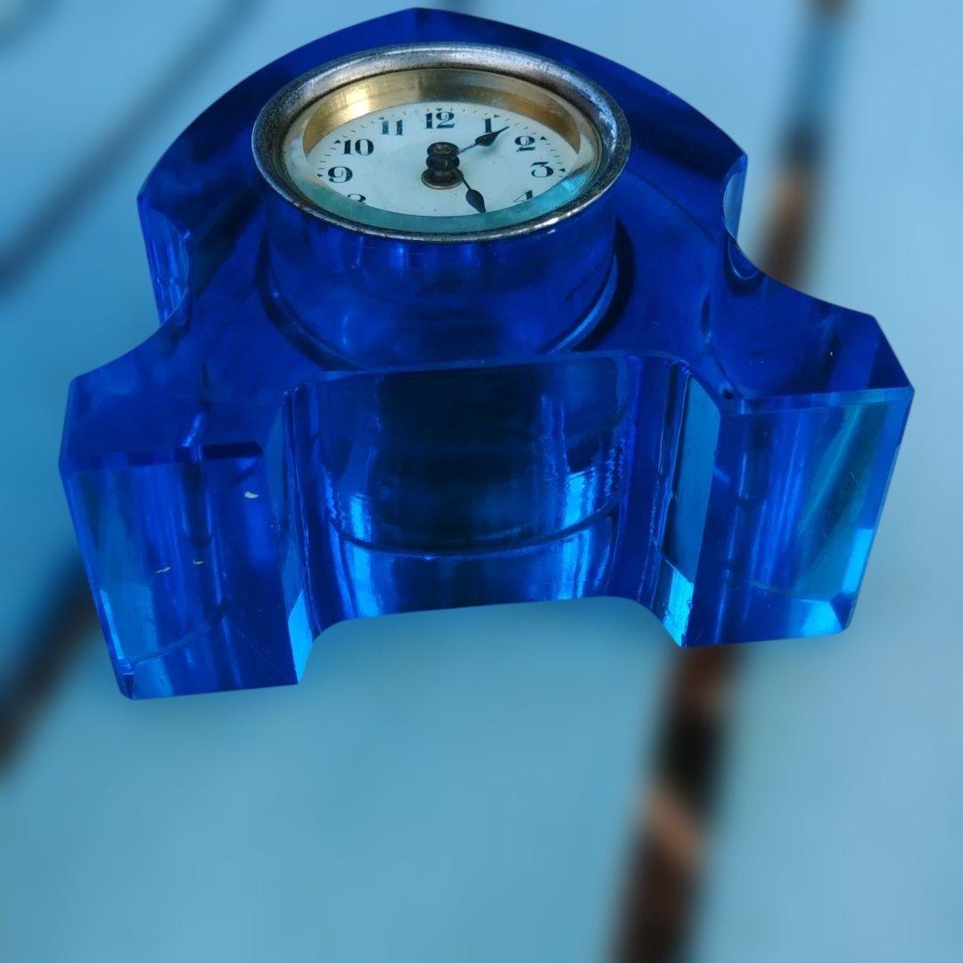 レトロ置時計　青ガラス時計