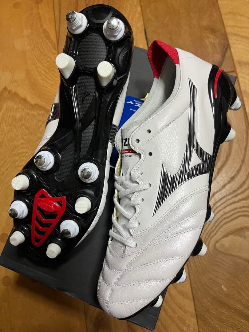 新品　最終在庫　大特価　ミズノ　モレリア NEO 3 JAPAN MIX 26