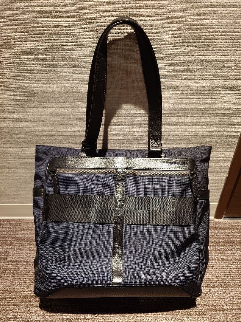 BRIEFING FUSION SQ TOTE HD BAGネイビートートバッグ
