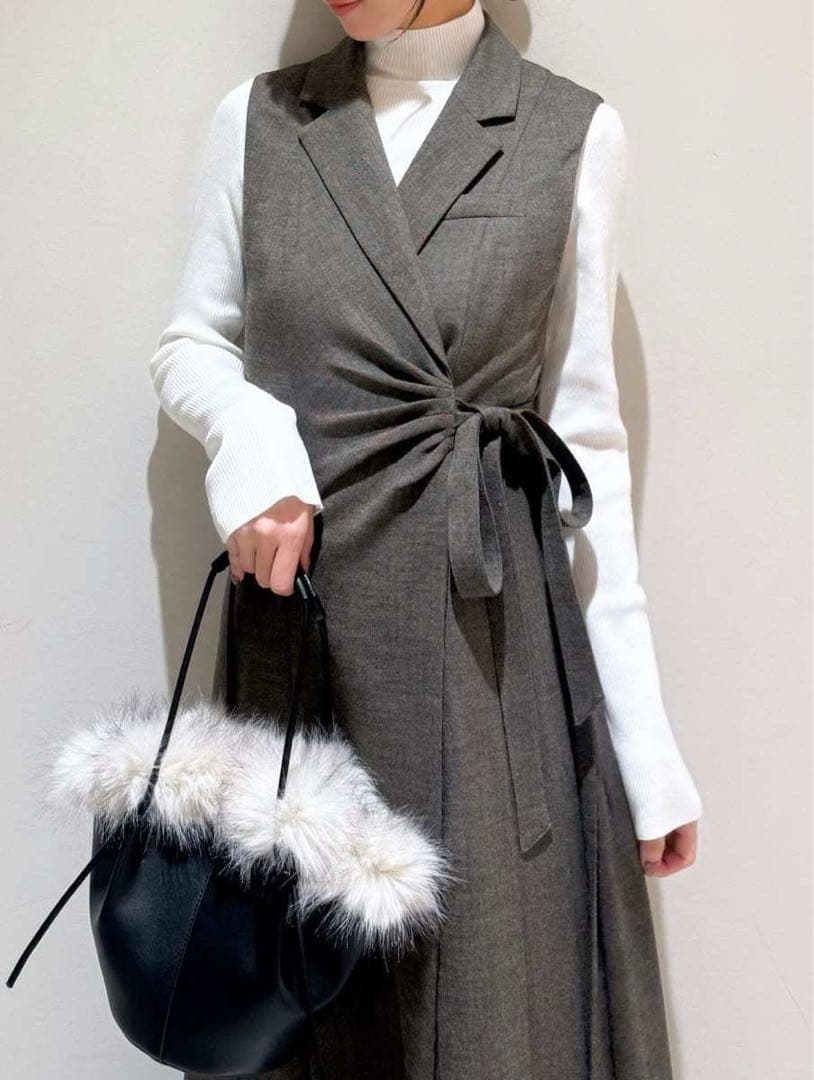 SNIDEL Sustainableサイドプリーツテーラードワンピース