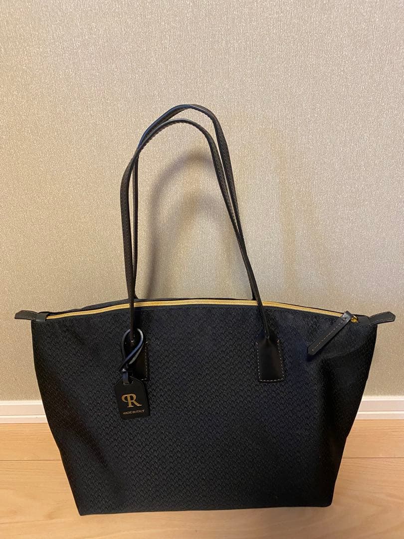 ロベルタピエリ　トートバッグ　黒