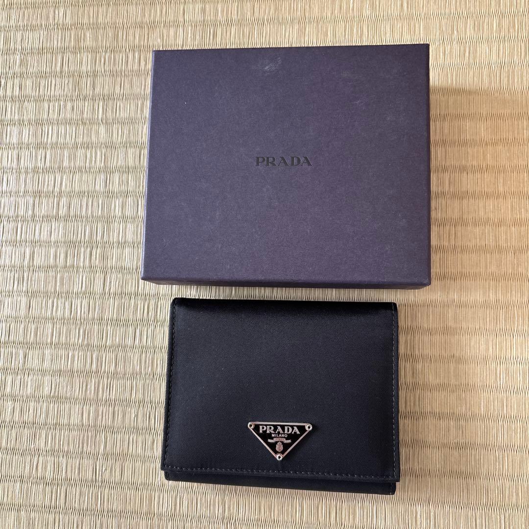 PRADA プラダ 黒 ナイロン/レザー 三つ折り財布 ギャランティカード付き