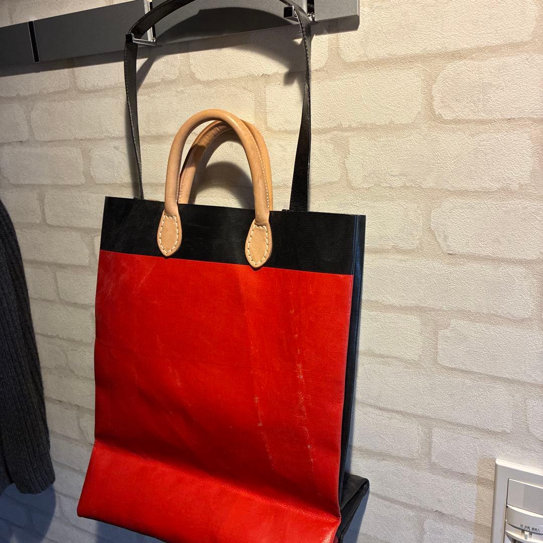 1時間限定値下げ　FREITAG エンダースキーマ 黒/赤 大容量