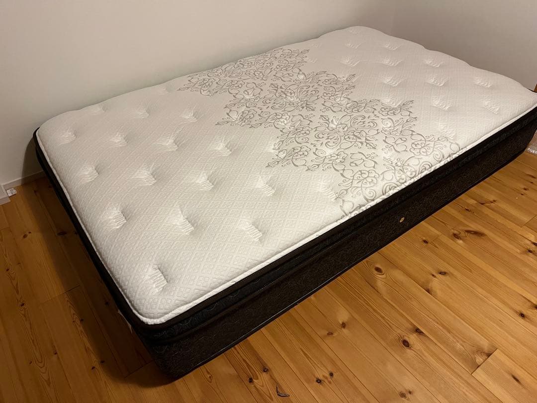 シーリー　マットレス　セミダブル　新品同様　東京インテリア