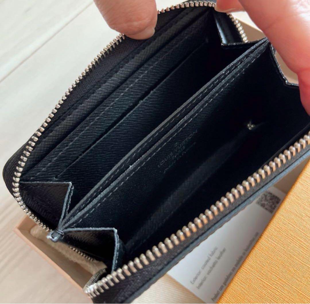 美品　現行品　ルイヴィトン　タイガ　パース　ブラック　ケース