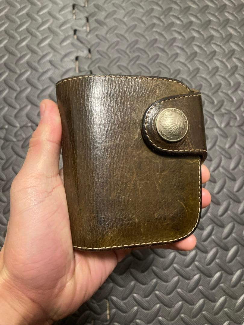 RED MOON 二つ折り財布 グリーン　レザー　レッドムーン　ウォレット