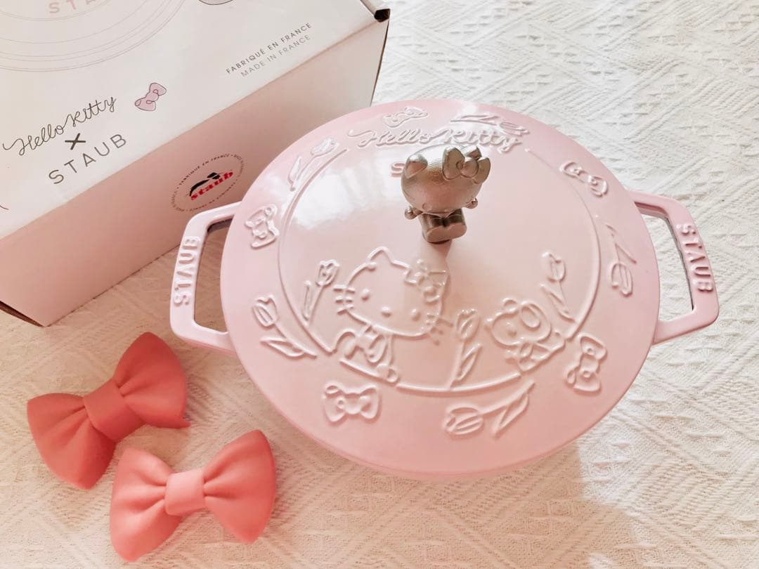 staub ストウブ 限定 ハローキティコラボ20cm ワナベ