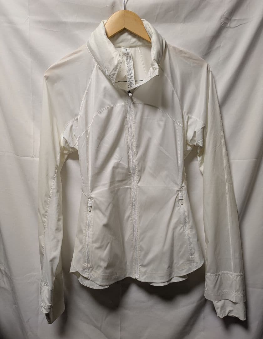 Lululemon ゴールスマッシャージャケット