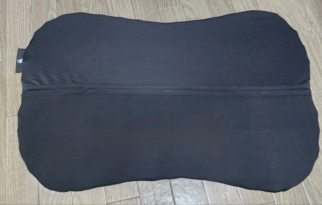 ヒツジのいらない枕 -プレミアムブラックレーベル- 【枕カバー付き】