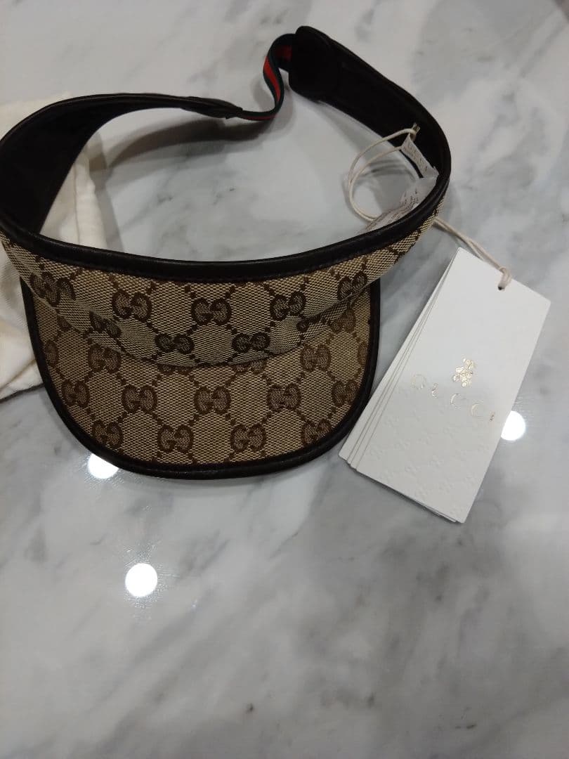 Gucci バイザー